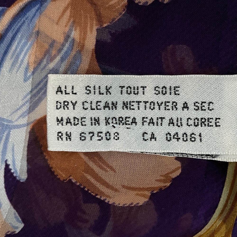Anne Klein vintage silk scarf - Picture 12 of 12